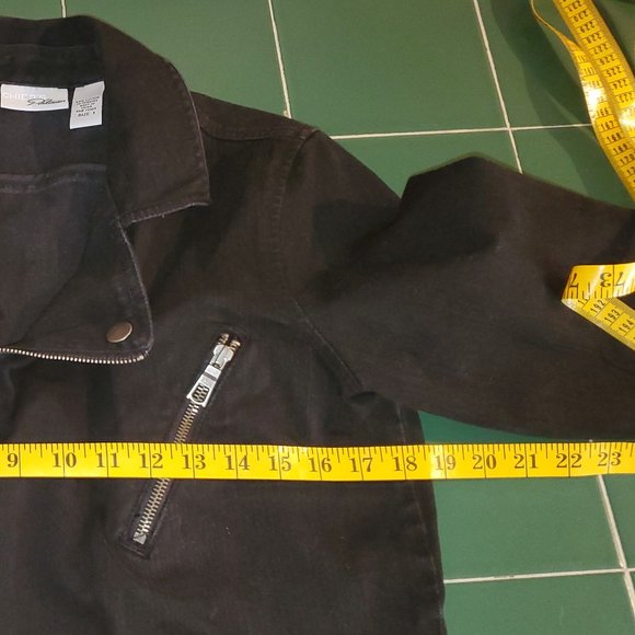 Black jean jacket - Picture 3 of 5